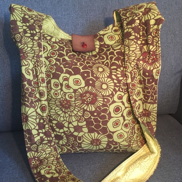 Unique Over-the-Shoulder Green and Brown Print Bag - Picture 5 of 10